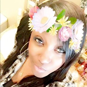 Meet your Posher, Naomi